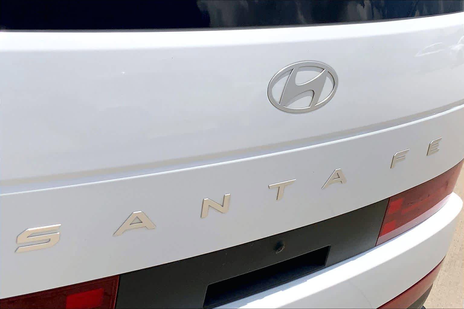 Used 2024 Hyundai Santa Fe SEL FWD image 29