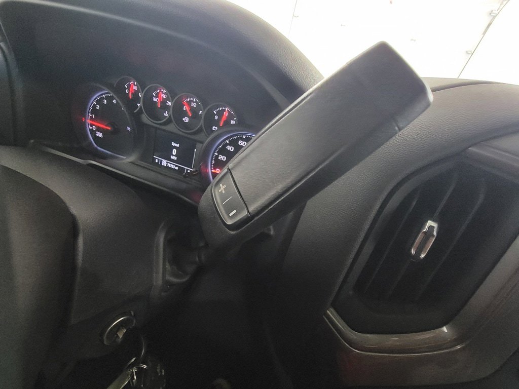 Used 2019 Chevrolet Silverado 1500 Custom Trail Boss w/ Custom Convenience Package AWD/4WD image 19