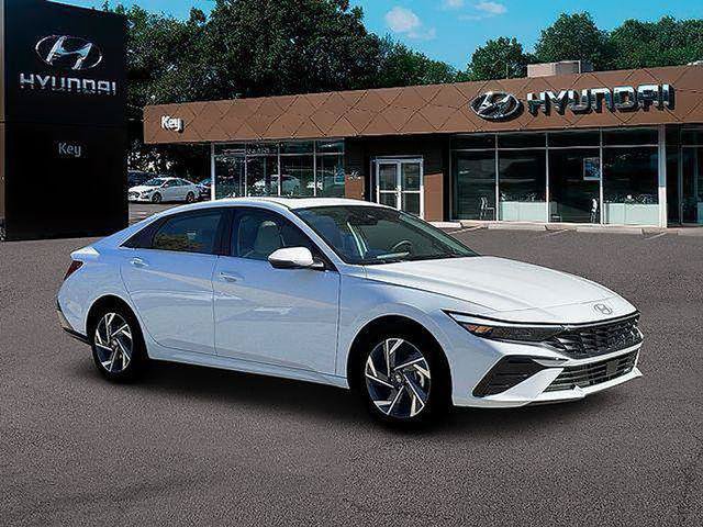New 2026 Hyundai Elantra Limited FWD image 12