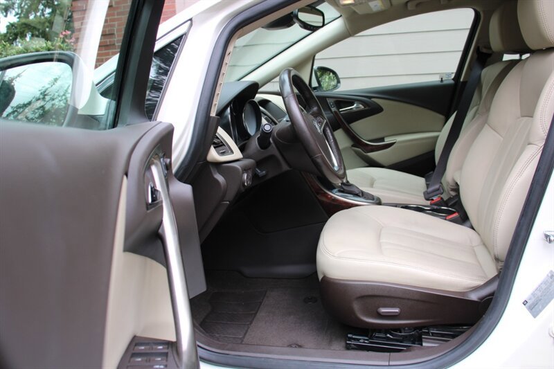 Used 2014 Buick Verano Leather FWD image 5