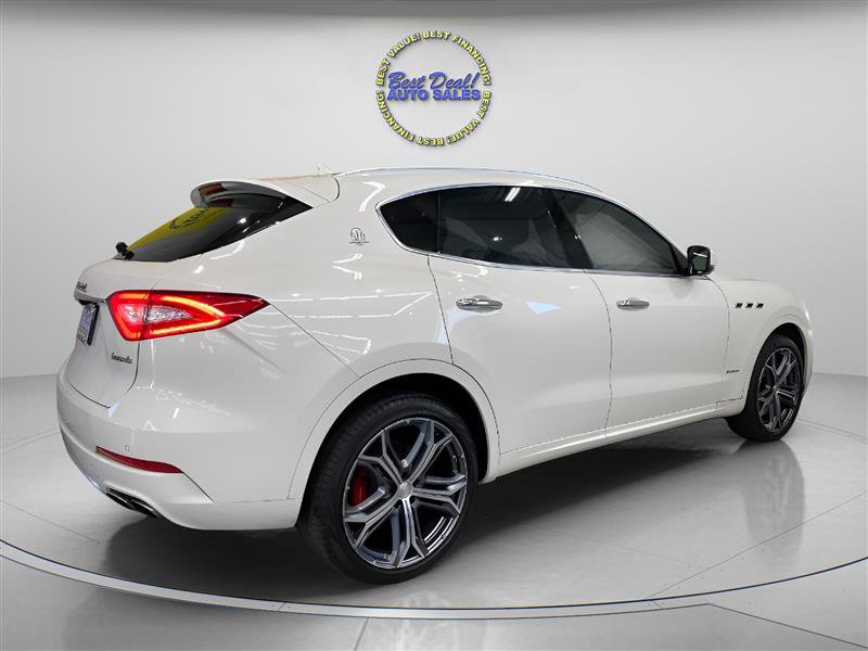 Used 2019 Maserati Levante S GranLusso image 7