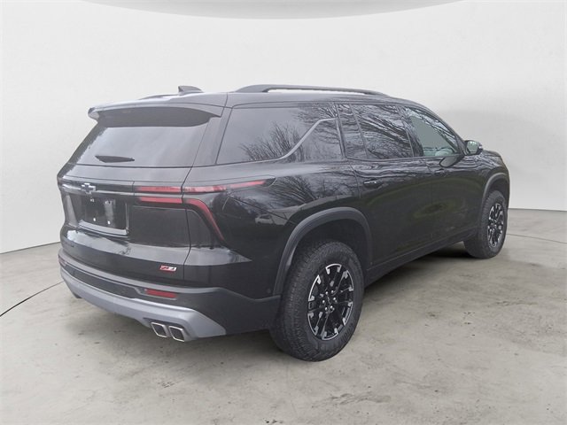 Used 2024 Chevrolet Traverse Z71 w/ Enhanced Driving Package image 5