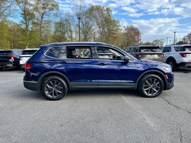 Used 2022 Volkswagen Tiguan SE AWD/4WD image 4