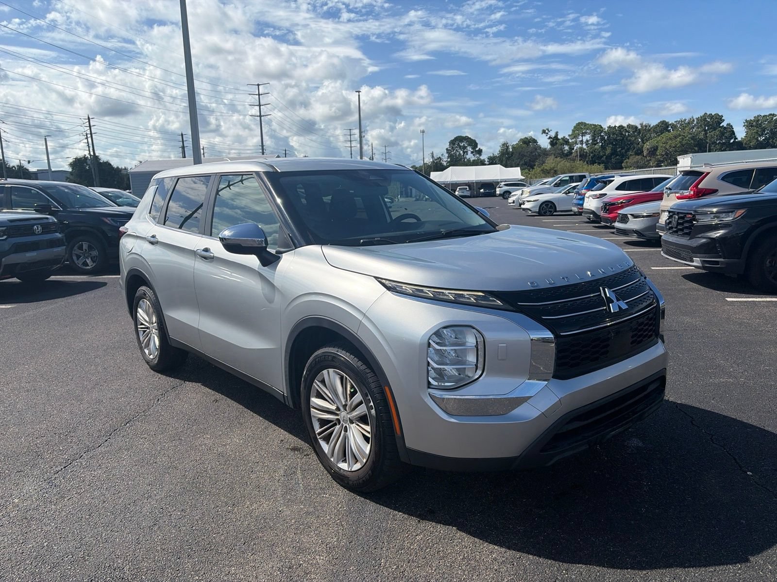 Used 2022 Mitsubishi Outlander ES AWD/4WD image 1