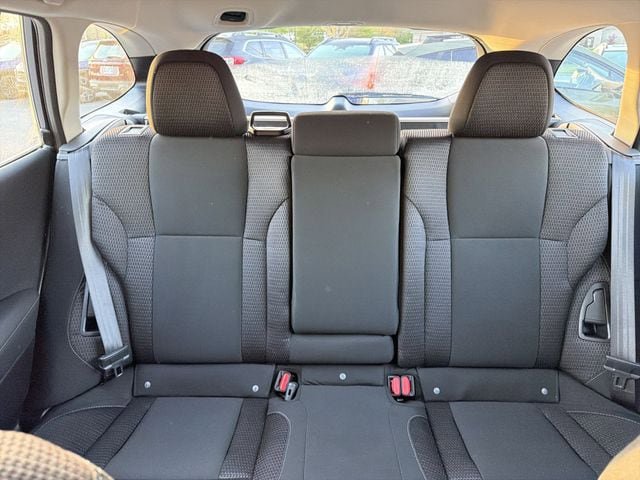 Used 2025 Subaru Outback AWD/4WD image 28