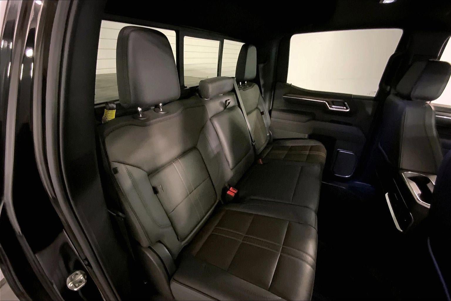 Used 2025 Chevrolet Silverado 1500 High Country w/ High Country Premium Package AWD/4WD image 23