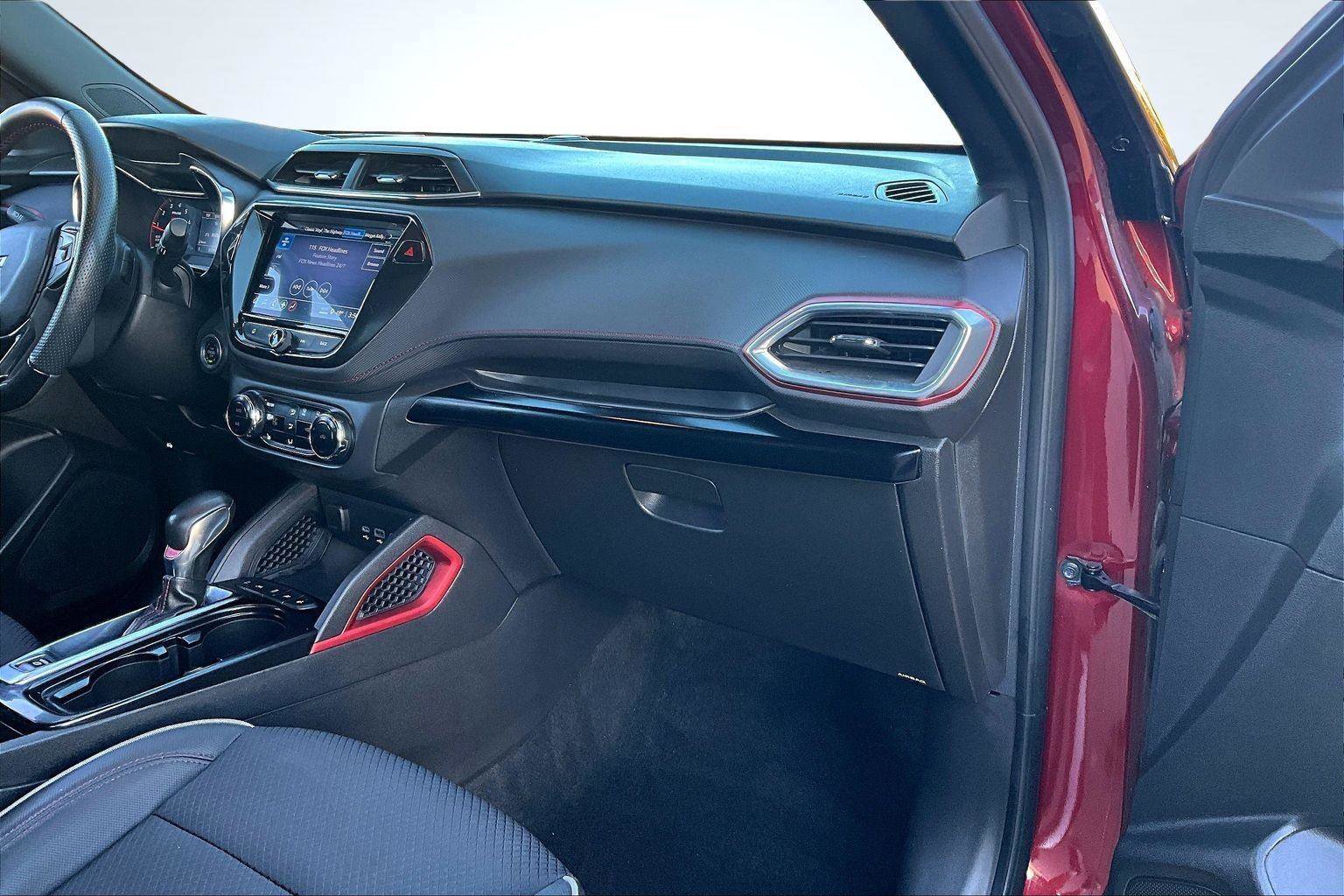 Used 2023 Chevrolet TrailBlazer RS w/ Convenience Package image 17