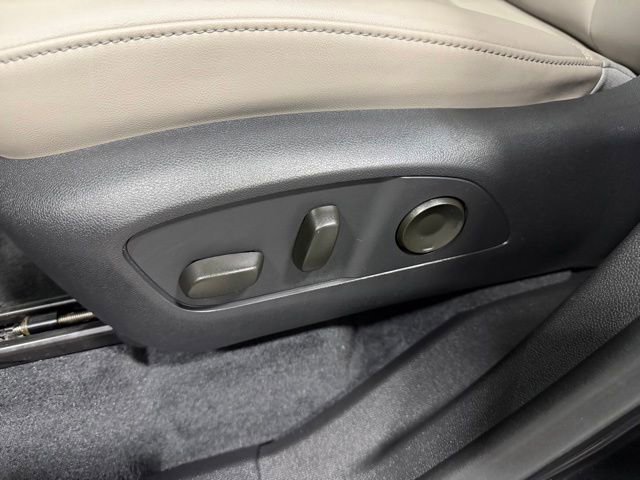Used 2024 GMC Acadia Elevation w/ LPO, Floor Liner Package AWD/4WD image 25