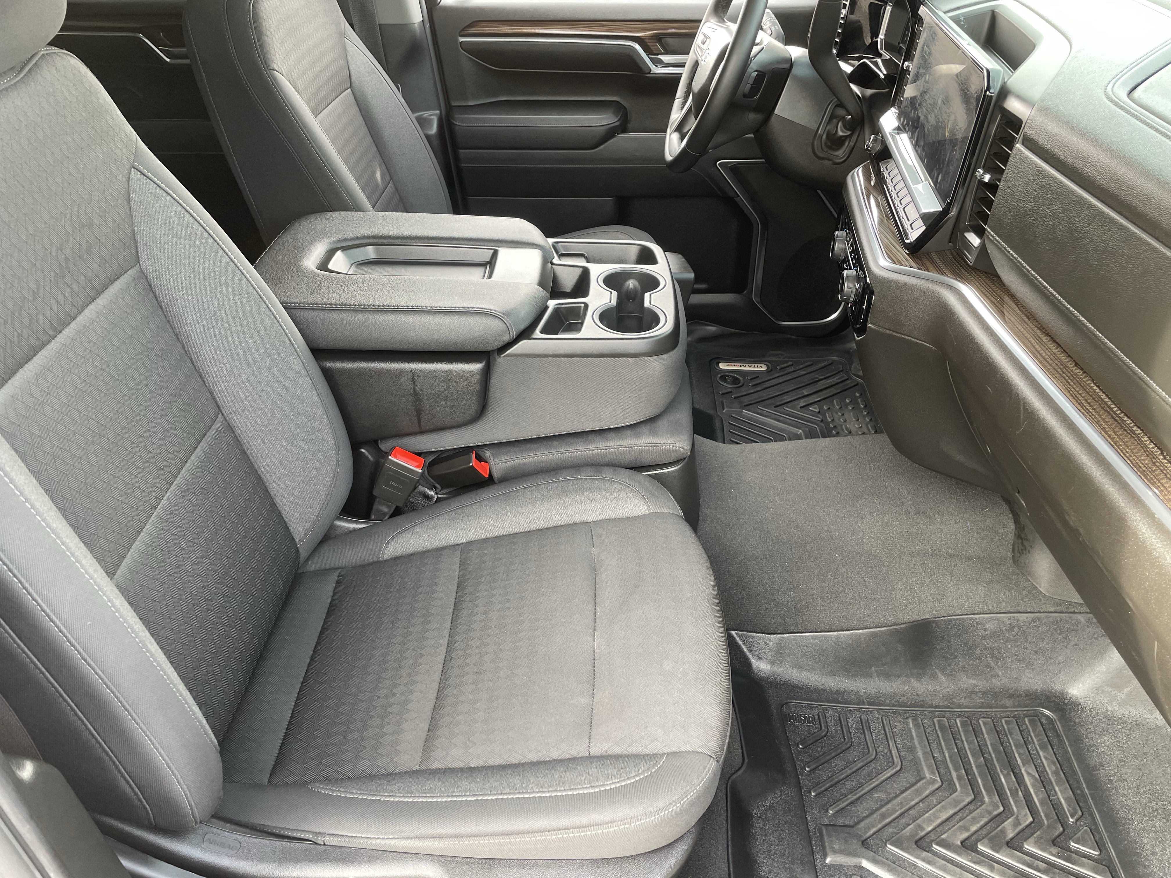 Used 2024 Chevrolet Silverado 1500 RST image 10