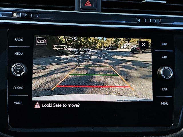 Used 2024 Volkswagen Tiguan SEL R-Line AWD/4WD image 15