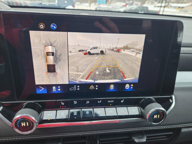 Used 2024 Chevrolet Colorado LT w/ LT Convenience Package II image 38