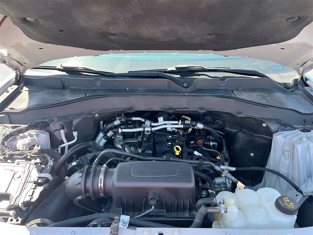 Used 2022 Ford Explorer XLT image 31