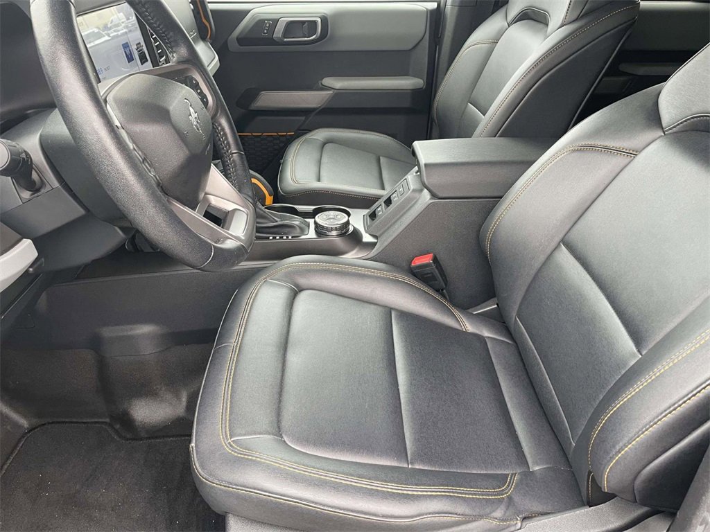Used 2023 Ford Bronco Badlands w/ Sasquatch Package image 13