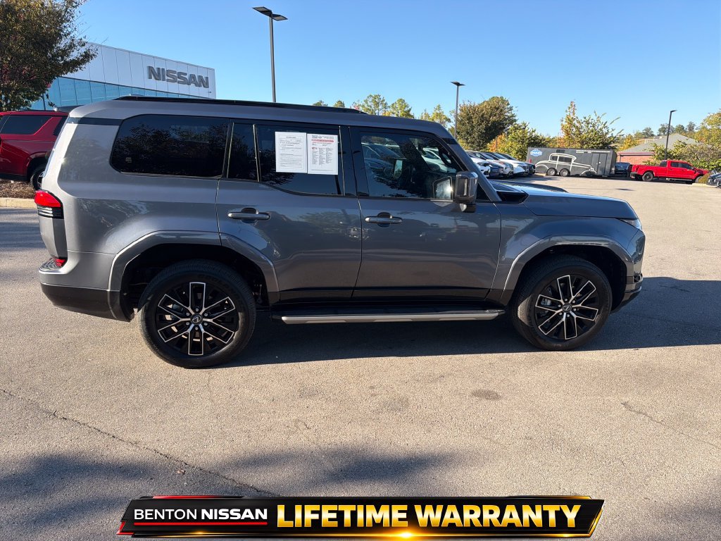 Used 2026 Lexus GX 550 w/ Cold Area Package AWD/4WD image 10