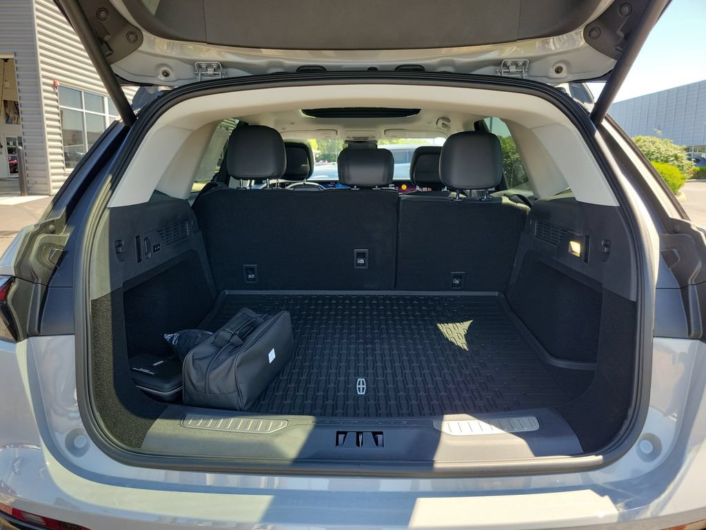 New 2026 Lincoln Nautilus Reserve AWD/4WD image 10