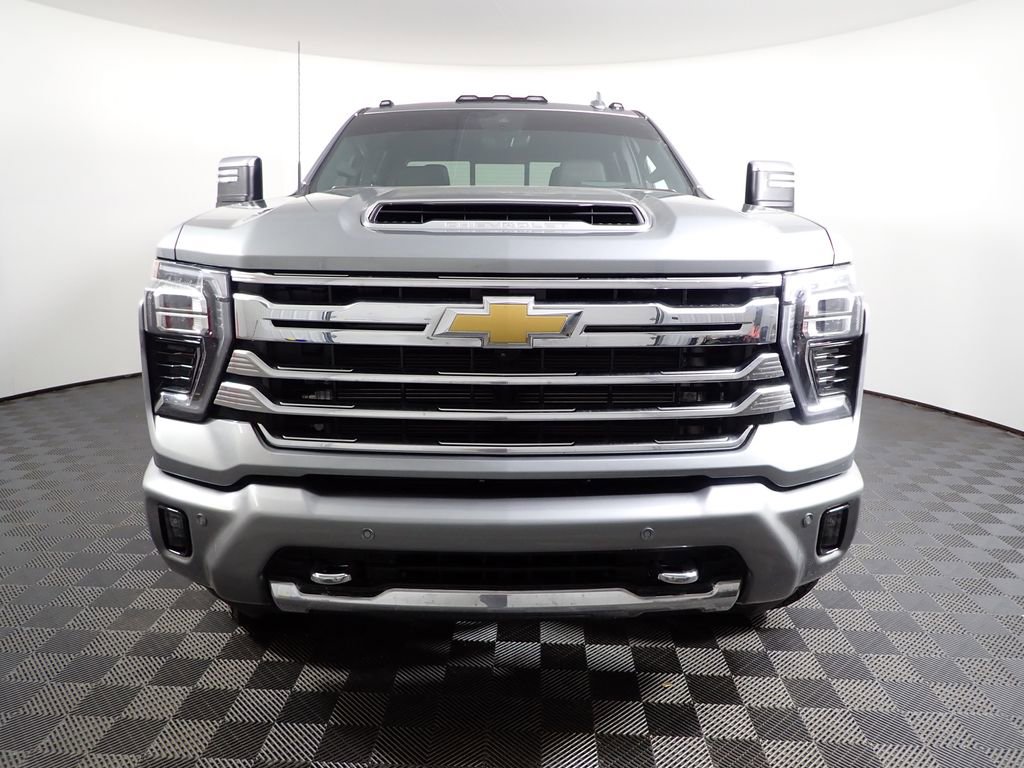 Used 2024 Chevrolet Silverado 3500 High Country w/ High Country Premium Package AWD/4WD image 12