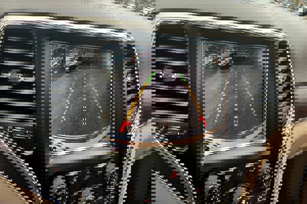 Used 2015 Jeep Grand Cherokee Overland image 14