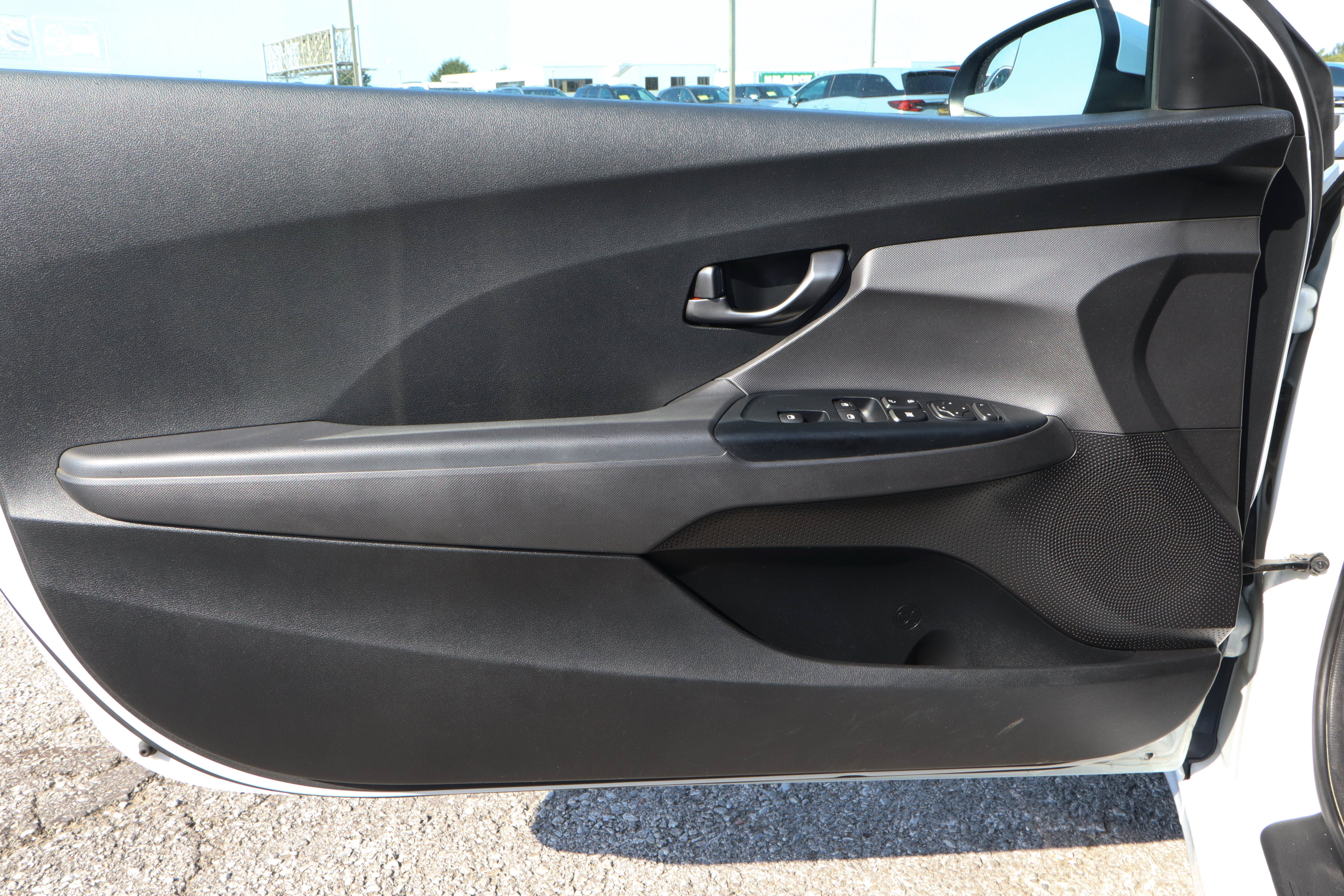 Used 2019 Hyundai Veloster 2.0 FWD image 18