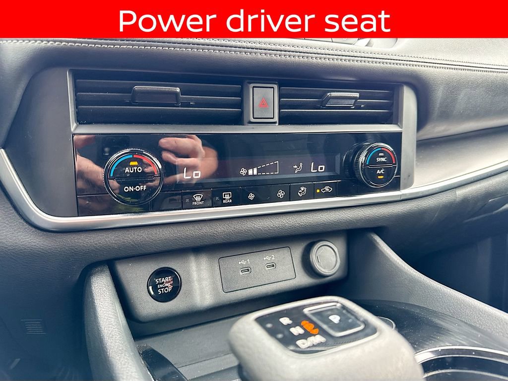 Used 2024 Nissan Rogue SV AWD/4WD image 13
