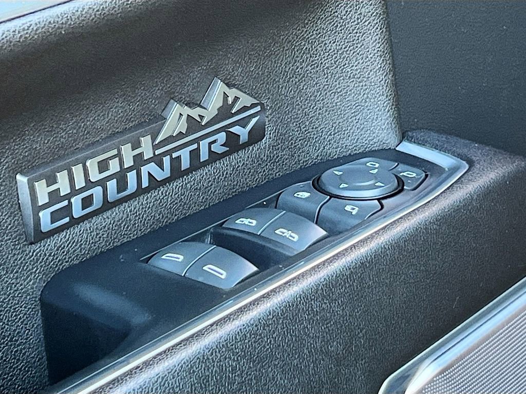 Used 2023 Chevrolet Silverado 1500 High Country w/ High Country Premium Package image 18
