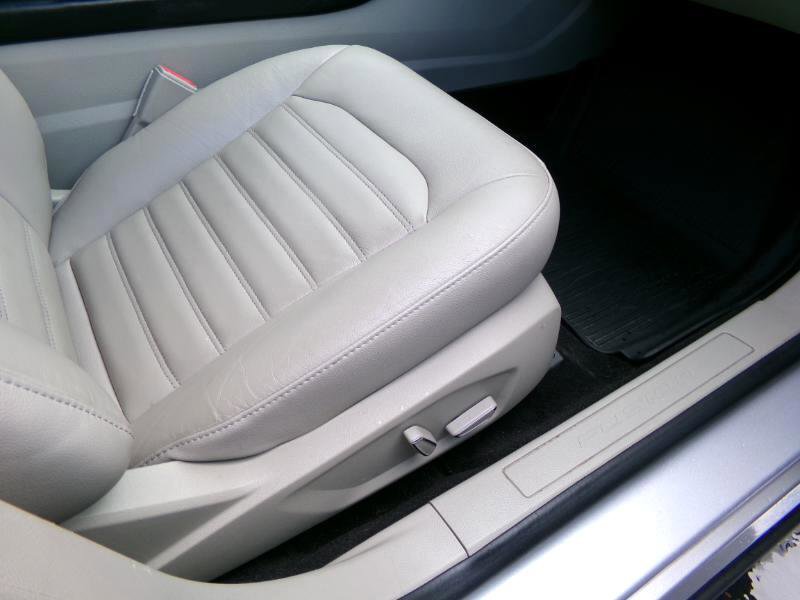 Used 2018 Ford Fusion Energi SE image 36