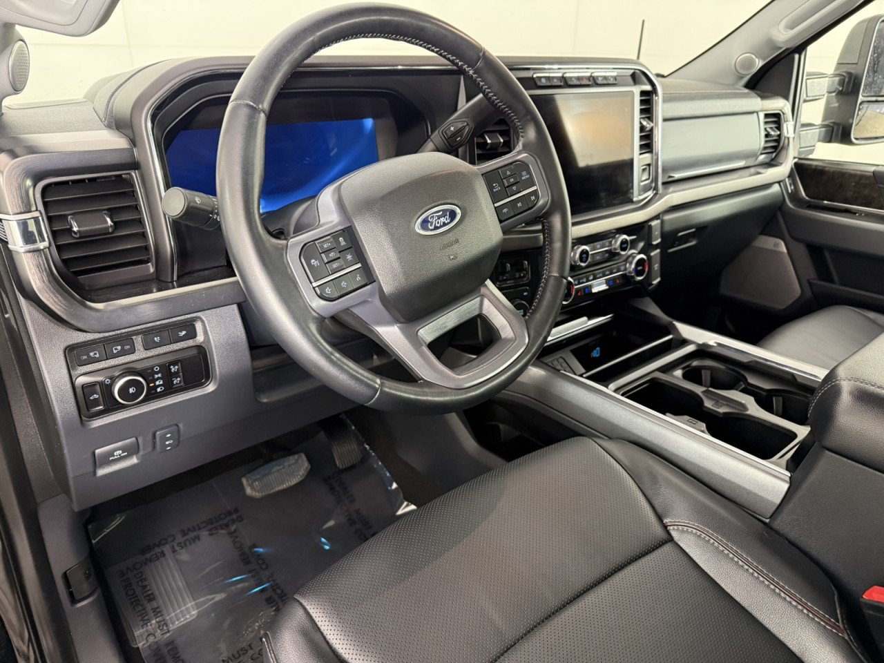 Certified 2023 Ford F250 Lariat w/ Lariat Ultimate Package AWD/4WD image 18