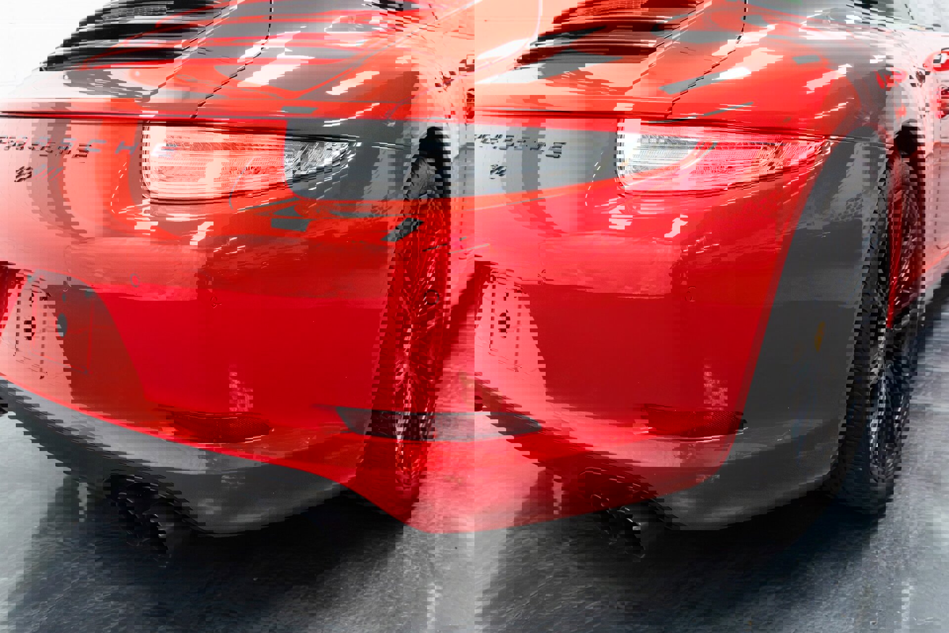 Used 2015 Porsche 911 Carrera image 16