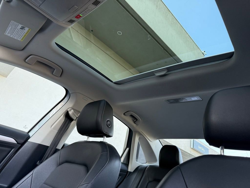 Used 2021 Volkswagen Jetta S image 2