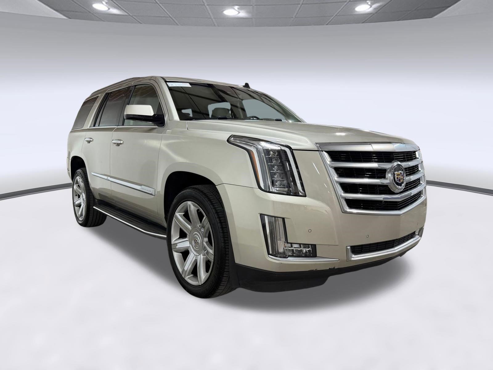 Used 2015 Cadillac Escalade Luxury AWD/4WD image 19
