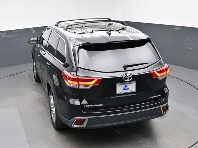 Used 2017 Toyota Highlander Limited AWD/4WD image 48