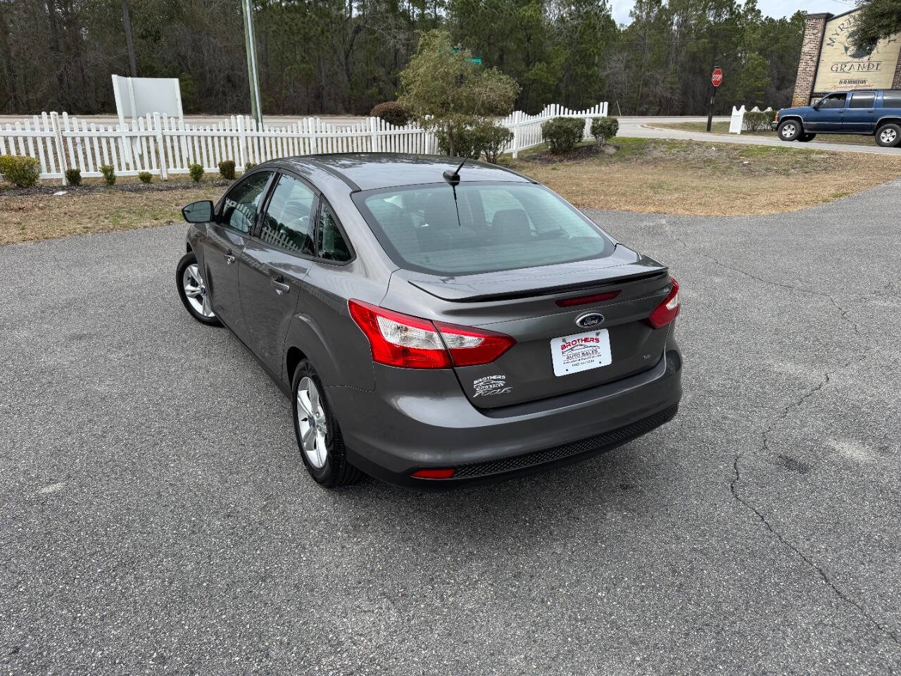 Used 2012 Ford Focus SE image 4