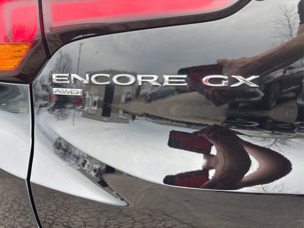 Used 2023 Buick Encore GX Select w/ Sport Touring Package image 15