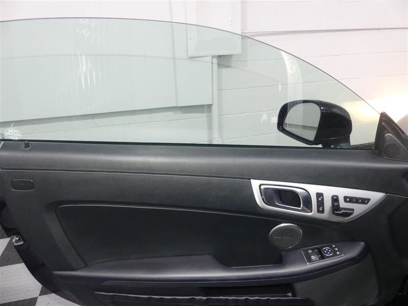 Used 2014 Mercedes-Benz SLK 250 image 16