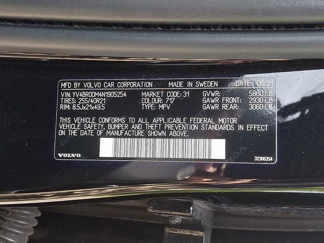 Used 2022 Volvo XC60 T8 R-Design w/ Protection Package Premier image 31