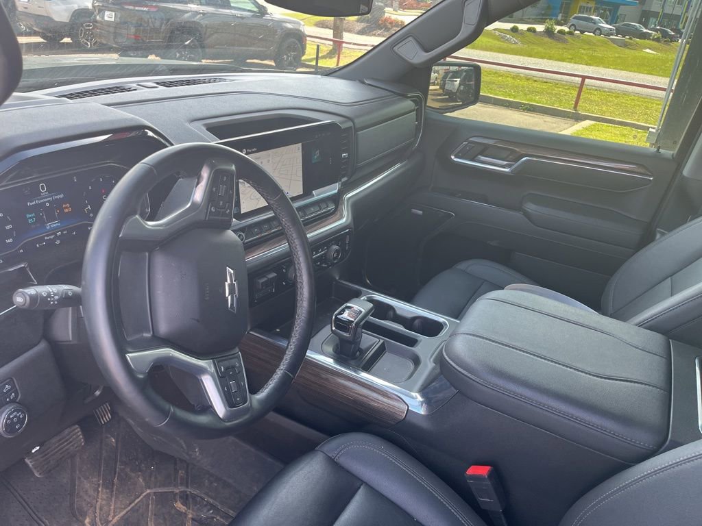 Used 2024 Chevrolet Silverado 1500 RST w/ RST All Star Premium Package AWD/4WD image 11