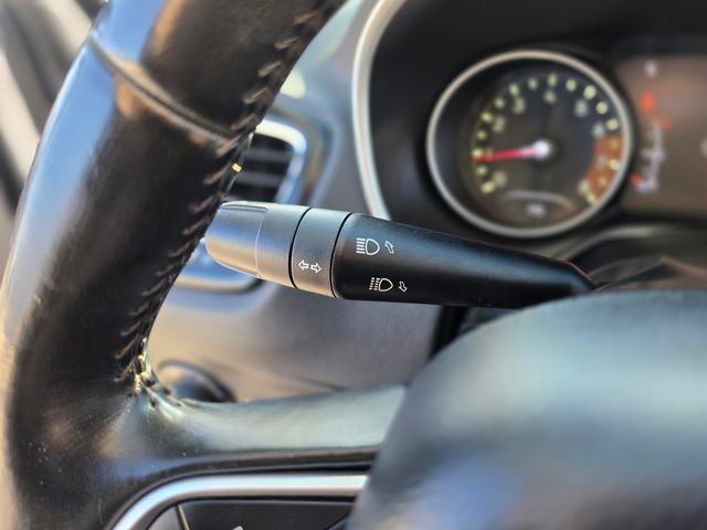 Used 2018 Jeep Compass Limited w/ Navigation Group FWD image 34