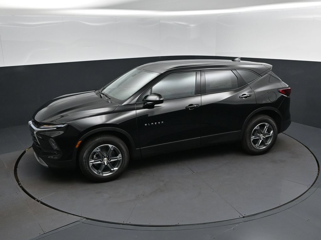 New 2026 Chevrolet Blazer LT FWD image 31