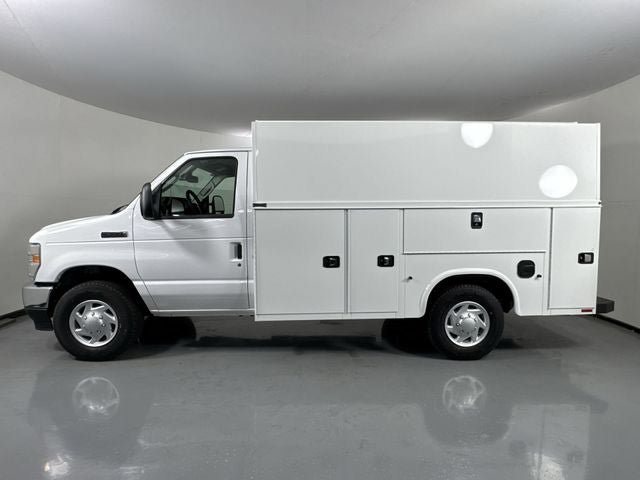 New 2026 Ford E-350 and Econoline 350 Super Duty w/ Power Equipment Group RWD image 28