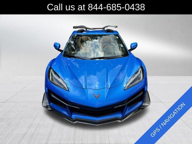Used 2024 Chevrolet Corvette Z06 w/ Z07 Performance Package RWD video 2