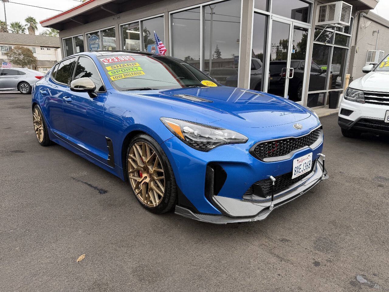 Used 2018 Kia Stinger GT1 RWD image 2