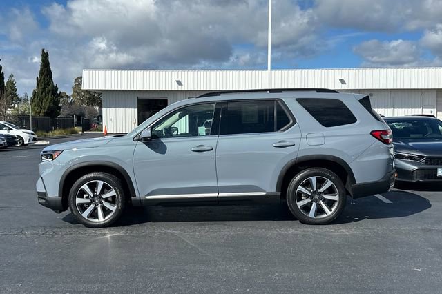 Certified 2024 Honda Pilot Touring image 6