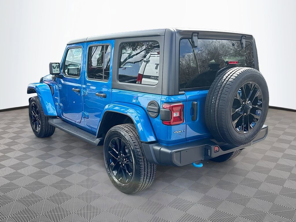 Used 2023 Jeep Wrangler Unlimited Sahara w/ Cold Weather Group image 8
