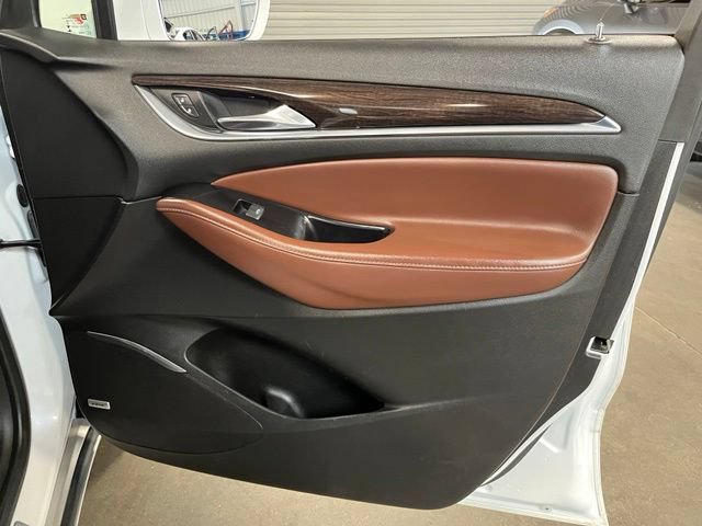 Used 2019 Buick Enclave Avenir w/ Avenir Technology Package AWD/4WD image 12