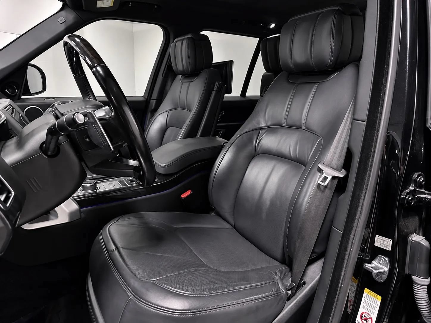 Used 2018 Land Rover Range Rover Autobiography AWD/4WD image 14