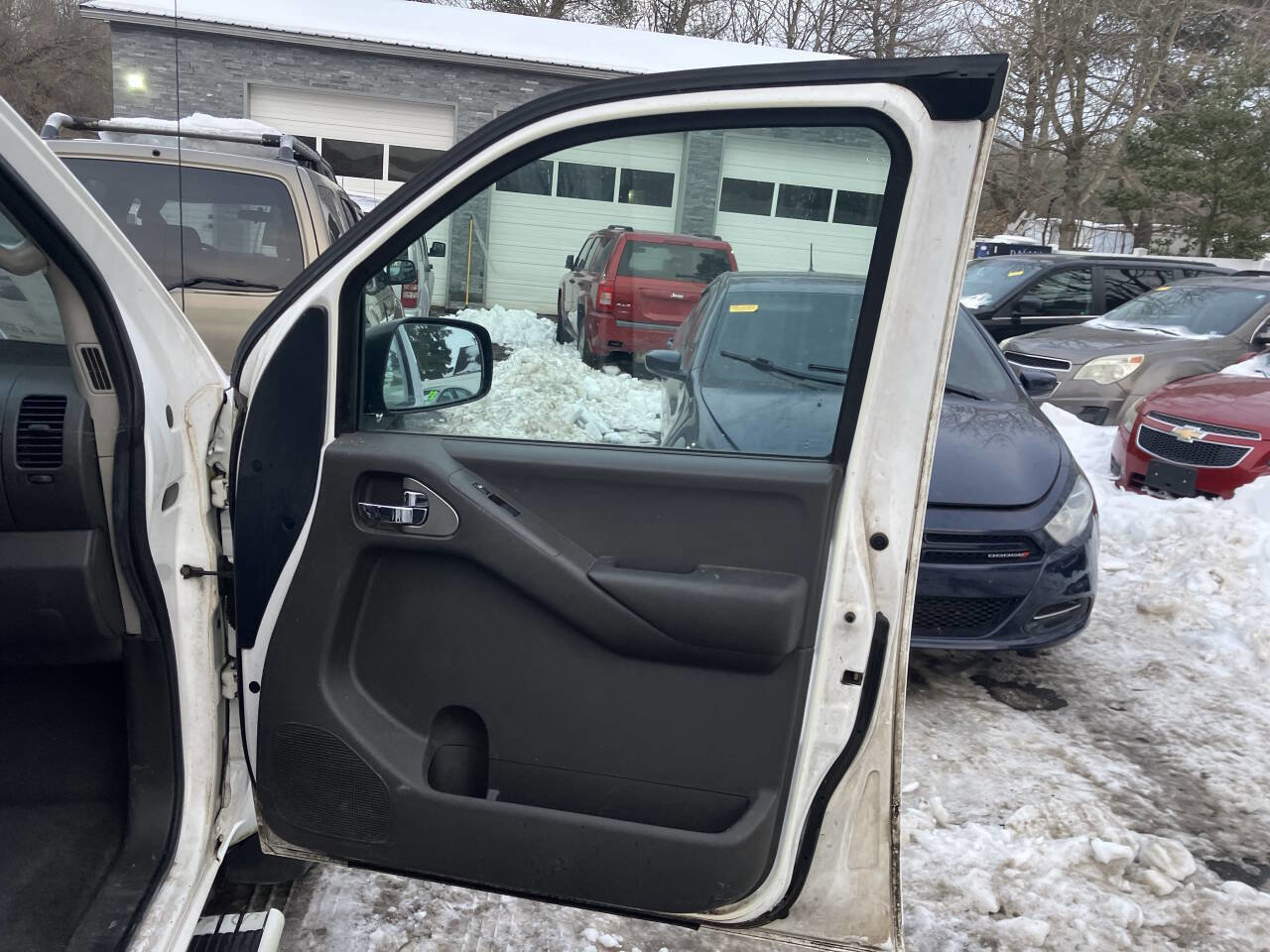 Used 2005 Nissan Frontier NISMO image 19