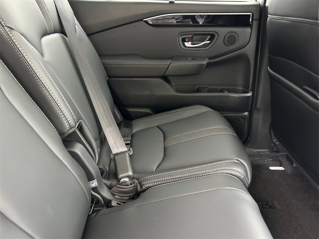 New 2025 Honda Pilot EX-L image 17