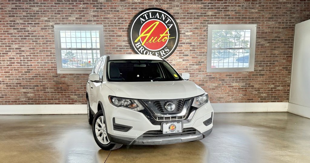 Used 2018 Nissan Rogue S image 1