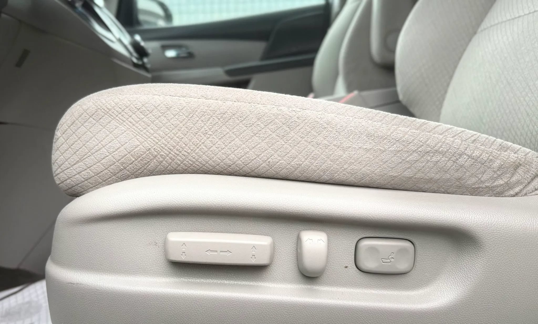Used 2015 Honda Odyssey EX image 22