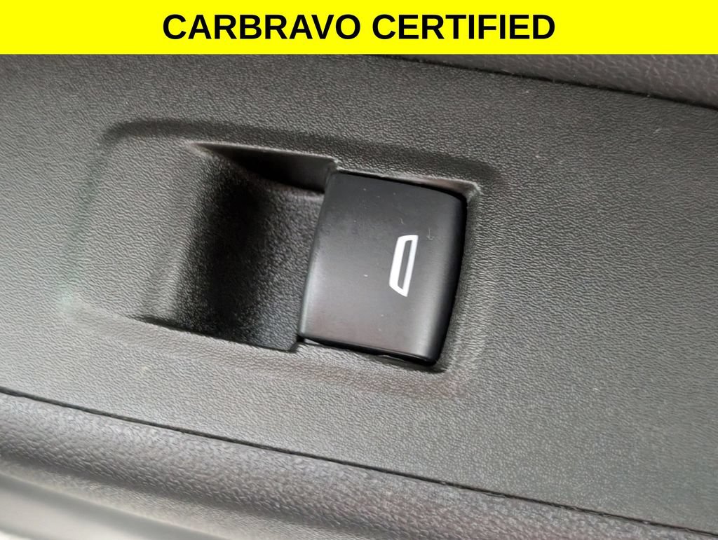 Certified 2023 Chevrolet Equinox LT FWD image 33