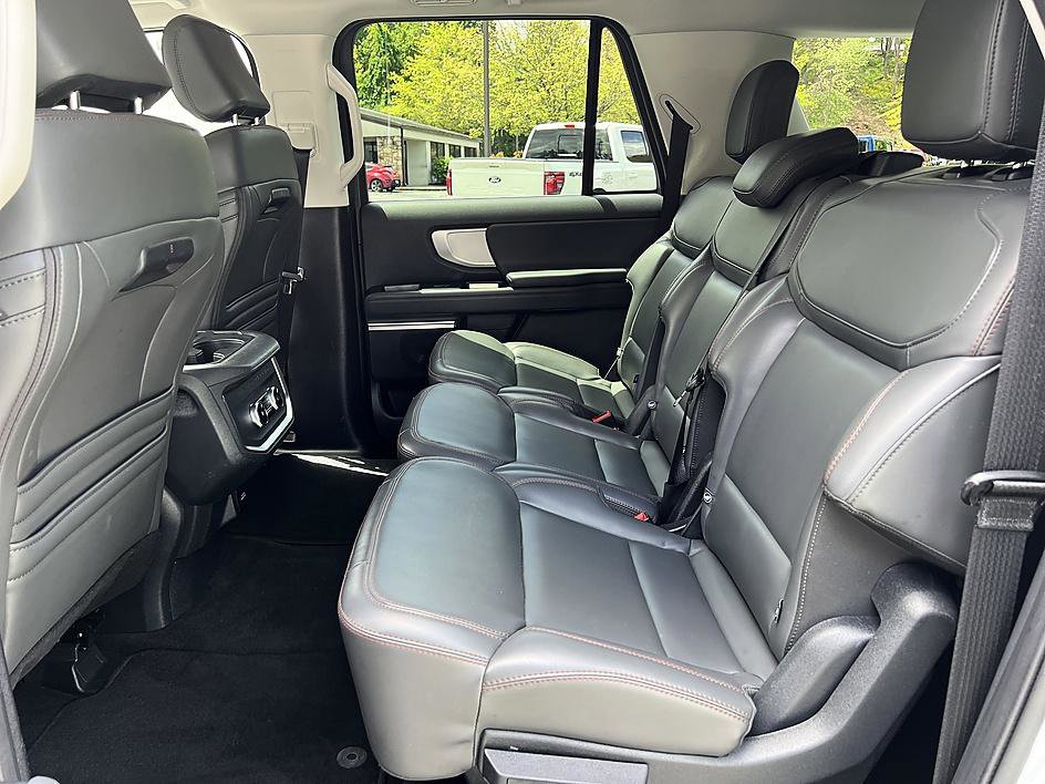 Used 2025 Ford Expedition Max Active AWD/4WD image 12